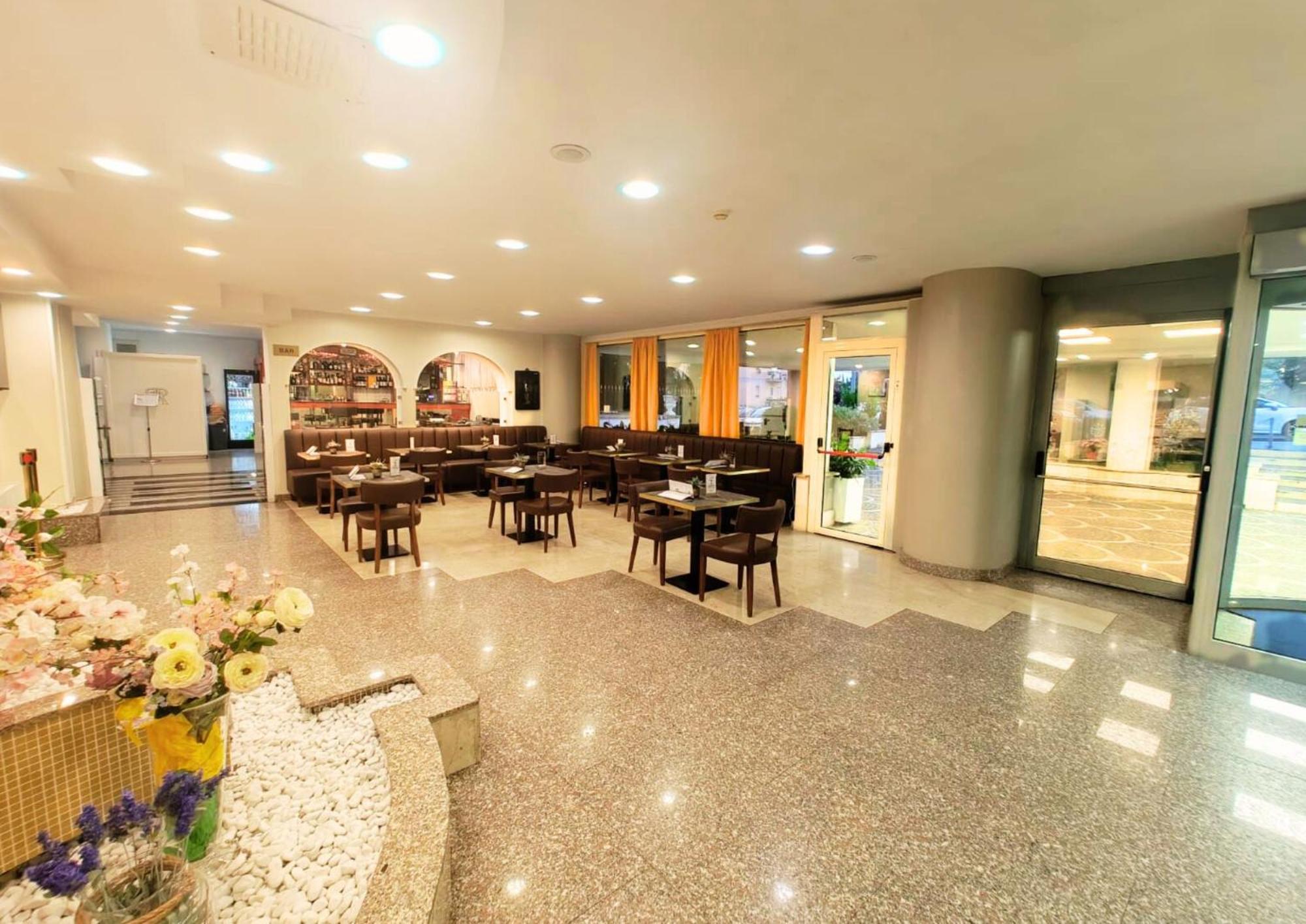 Pineta Palace Hotel 4*